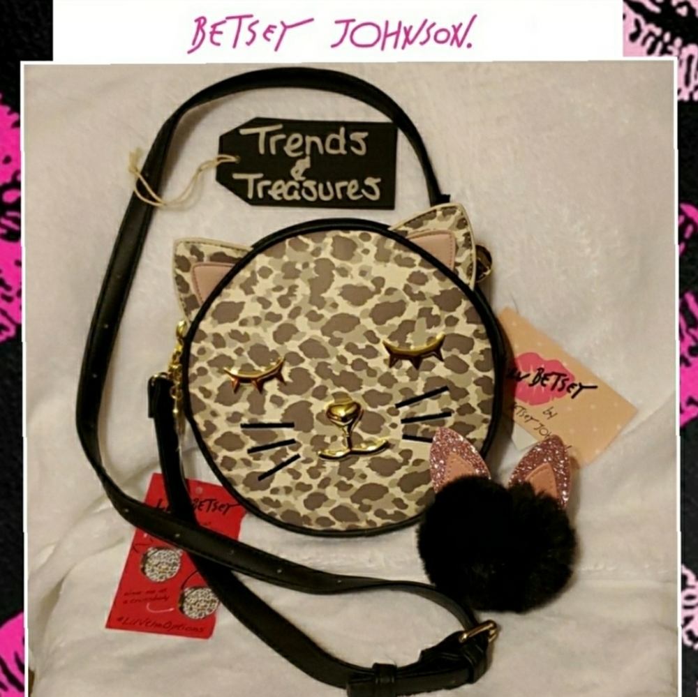 Betsey Johnson 😺 Grey Camo Kitty Crossbody